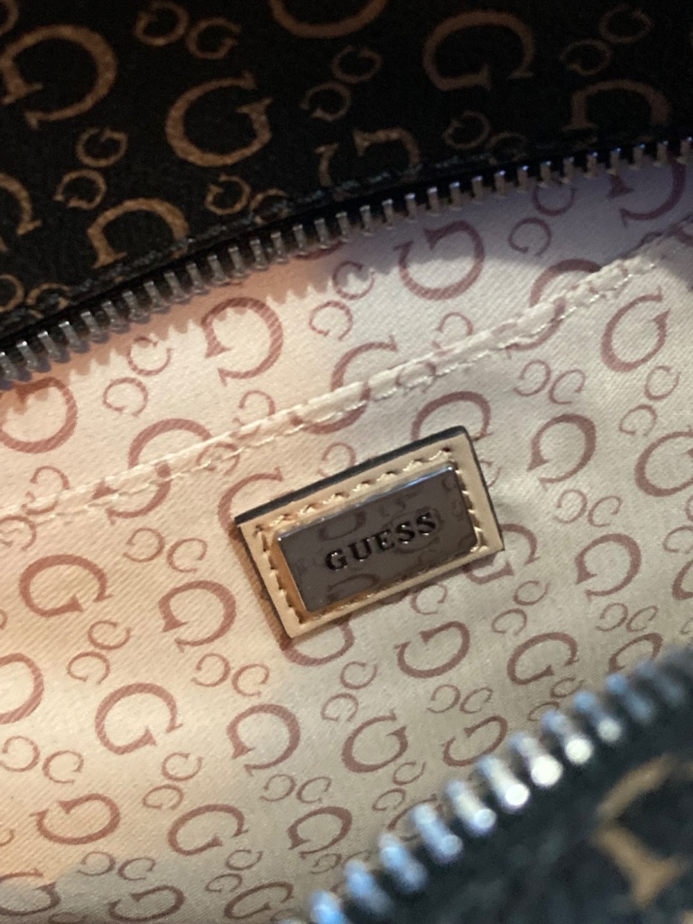 Guess mini backpack - Picture 4 of 8